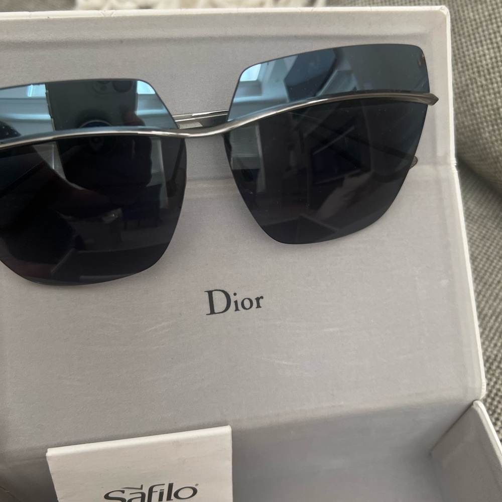 CHRISTIAN DIOR oversized SUNGLASSES